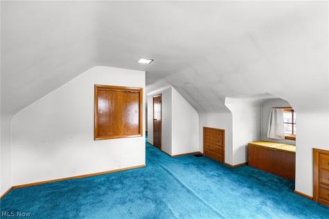 424 E 326th Street Willowick OH 44095