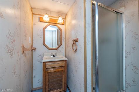 424 E 326th Street Willowick OH 44095