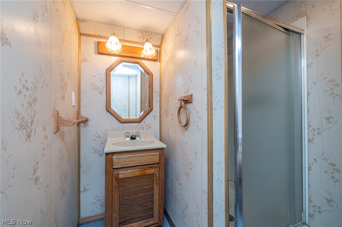 424 E 326th Street Willowick OH 44095
