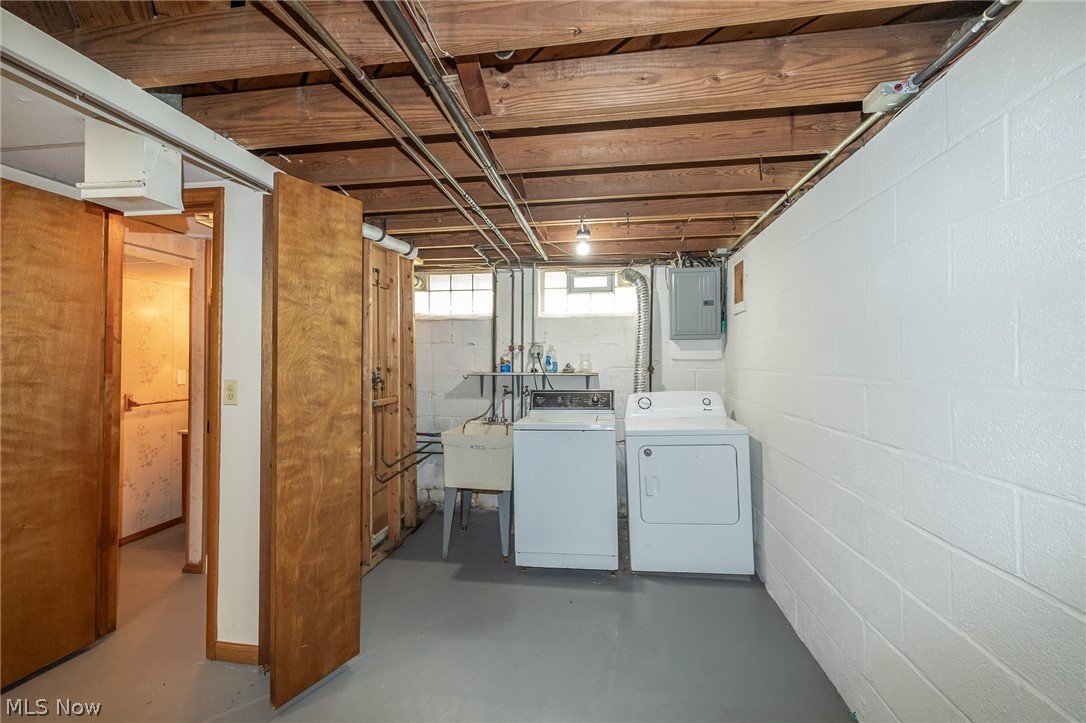 424 E 326th Street Willowick OH 44095