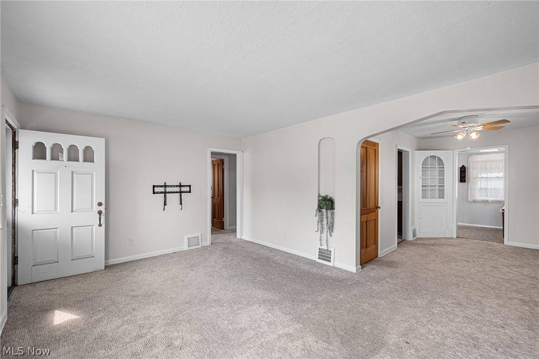 424 E 326th Street Willowick OH 44095