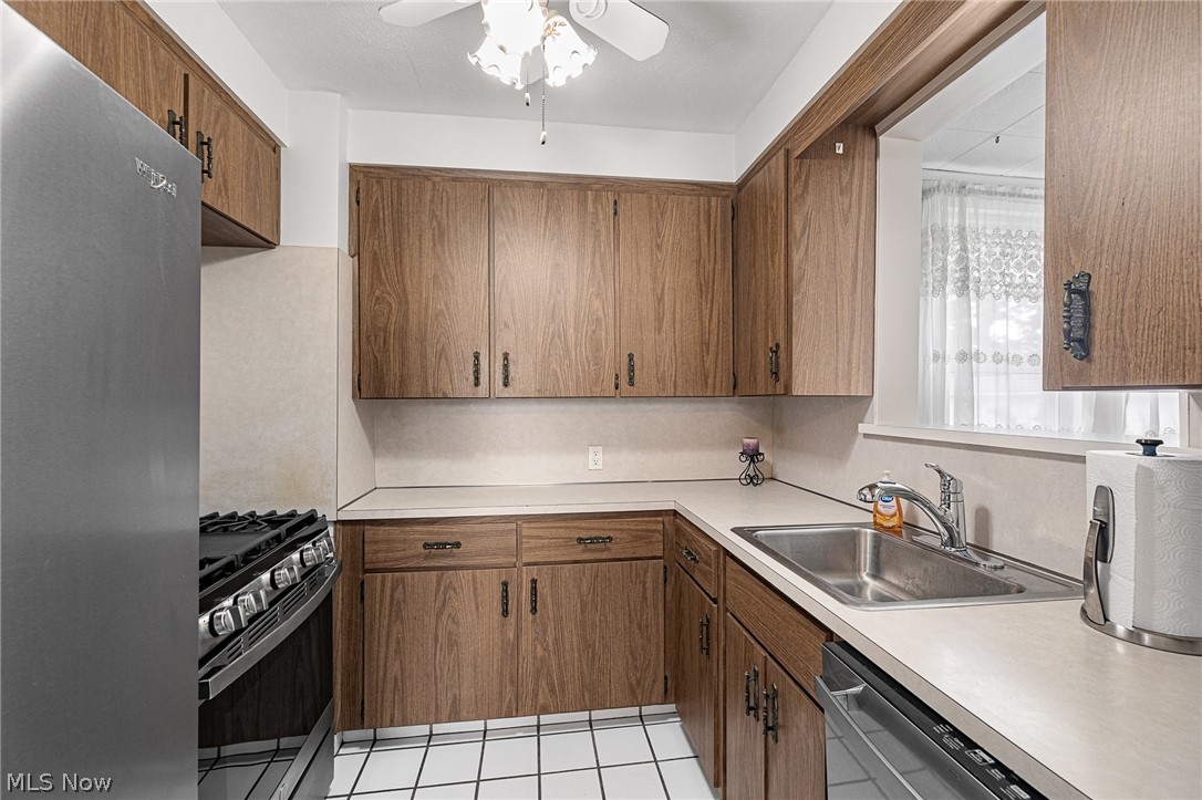 424 E 326th Street Willowick OH 44095