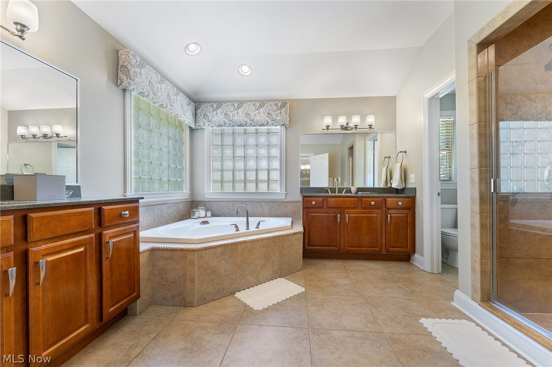 1325 Fox Den Trail Canfield OH 44406