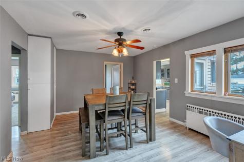 424 Woodstock Road Eastlake OH 44095