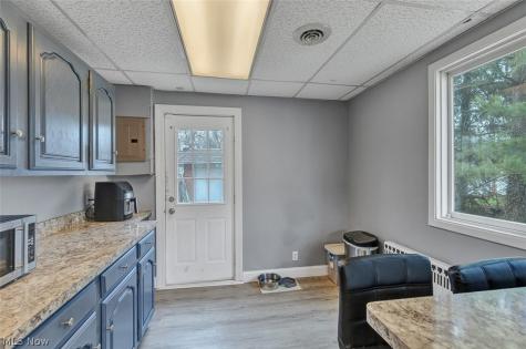 424 Woodstock Road Eastlake OH 44095