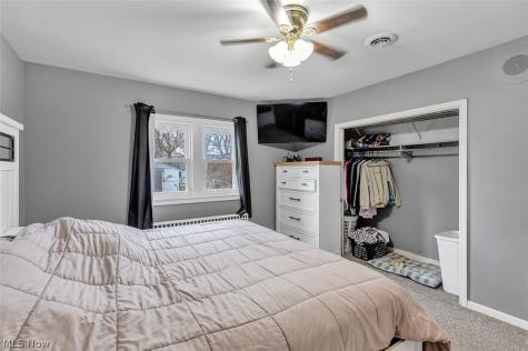 424 Woodstock Road Eastlake OH 44095