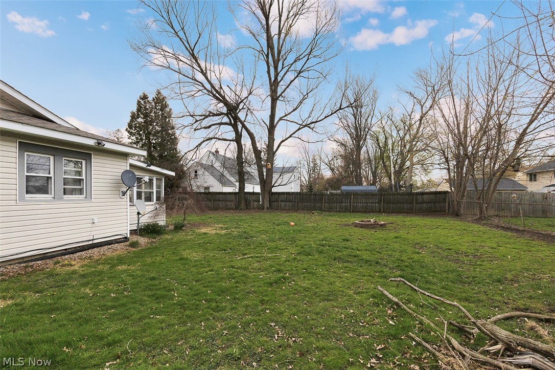 424 Woodstock Road Eastlake OH 44095