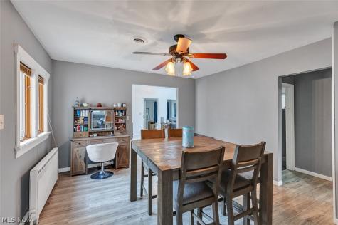 424 Woodstock Road Eastlake OH 44095