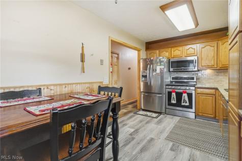 2534 Bollinger Avenue NE Canton OH 44705
