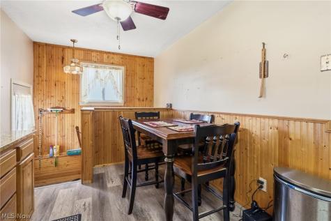 2534 Bollinger Avenue NE Canton OH 44705