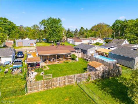 2534 Bollinger Avenue NE Canton OH 44705