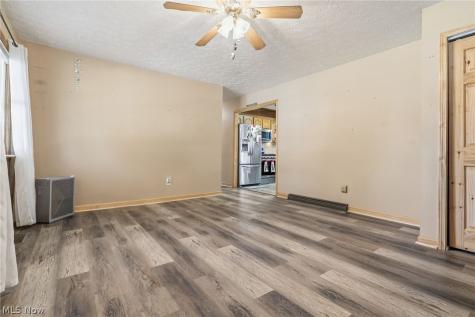 2534 Bollinger Avenue NE Canton OH 44705