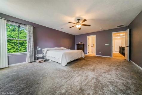 5570 W Long Ridge Drive Seven Hills OH 44131