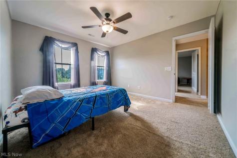 5570 W Long Ridge Drive Seven Hills OH 44131