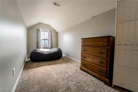 5570 W Long Ridge Drive Seven Hills OH 44131