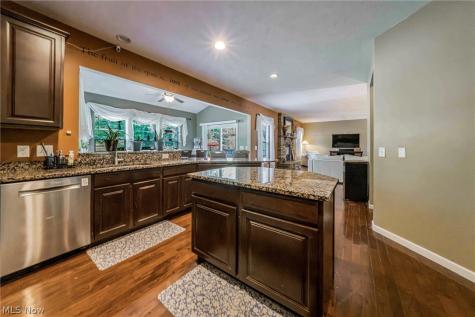 5570 W Long Ridge Drive Seven Hills OH 44131