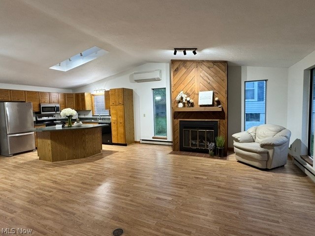 525 Champion Avenue W Warren OH 44483