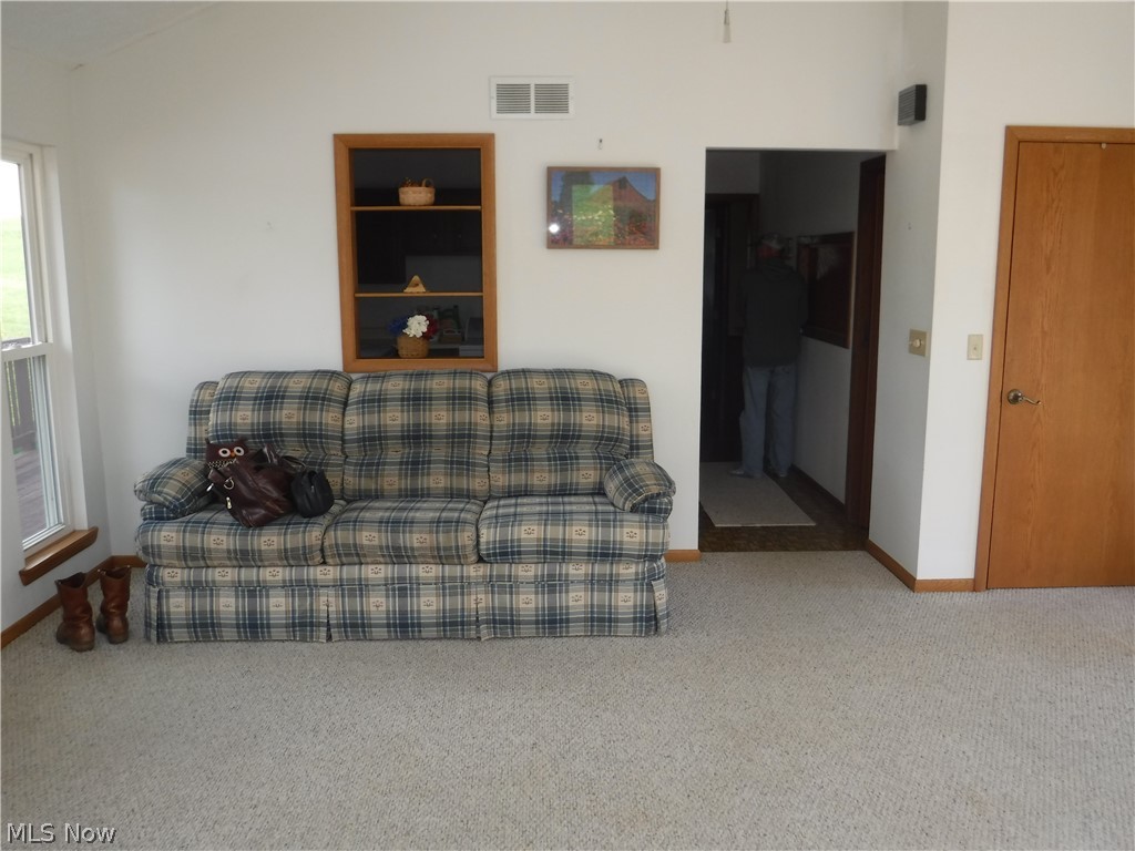 17871 County Road 436 Dresden OH 43821