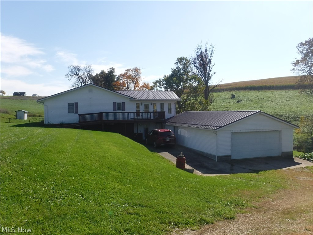 17871 County Road 436 Dresden OH 43821