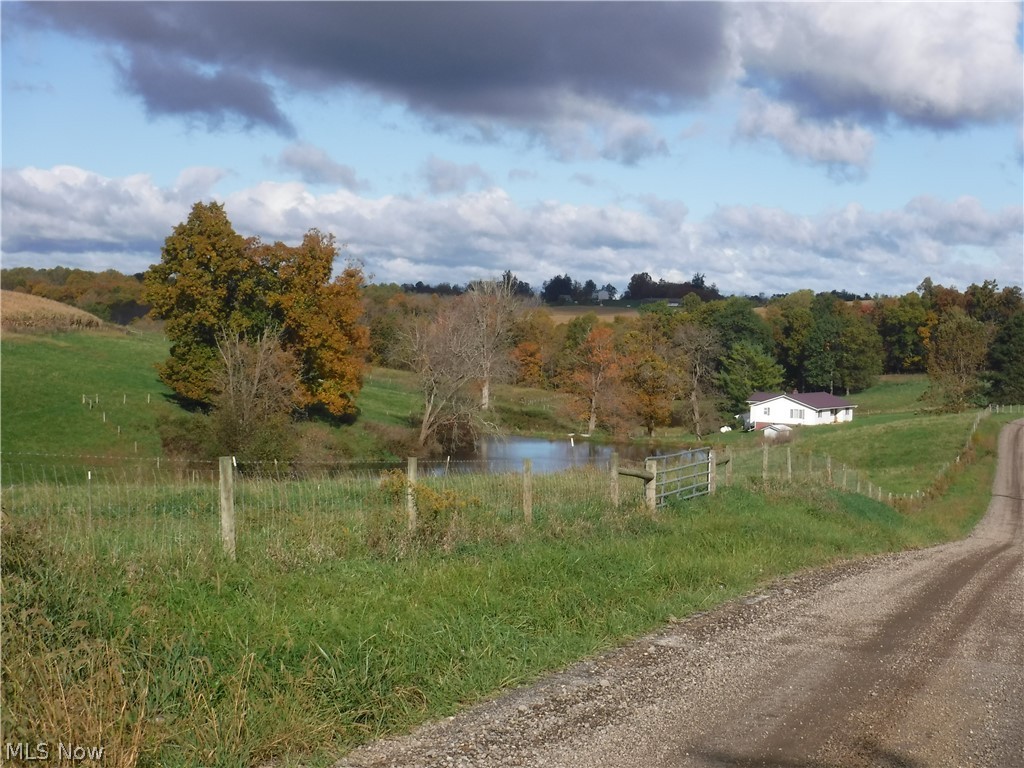 17871 County Road 436 Dresden OH 43821