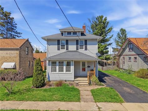 413 Hower Street NE North Canton OH 44720