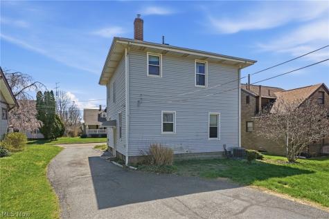 413 Hower Street NE North Canton OH 44720