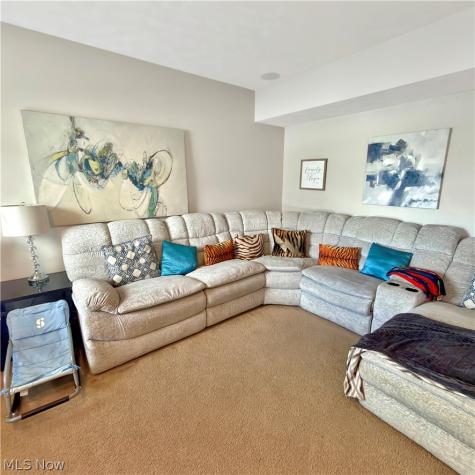 6138 E Meadow Farm Lane Lorain OH 44053