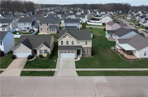 6138 E Meadow Farm Lane Lorain OH 44053