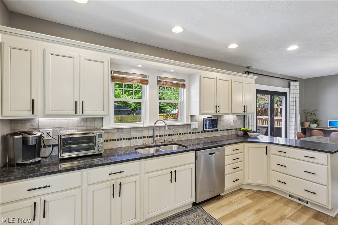 1267 Liberty Avenue Barberton OH 44203