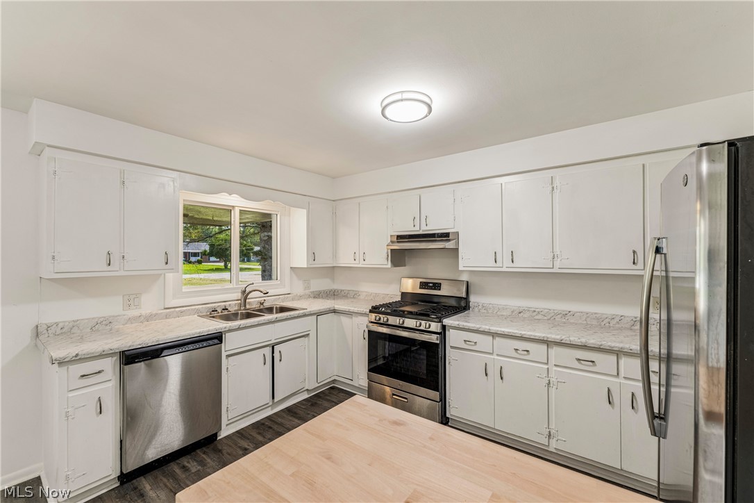 460 Long Street Amherst OH 44001