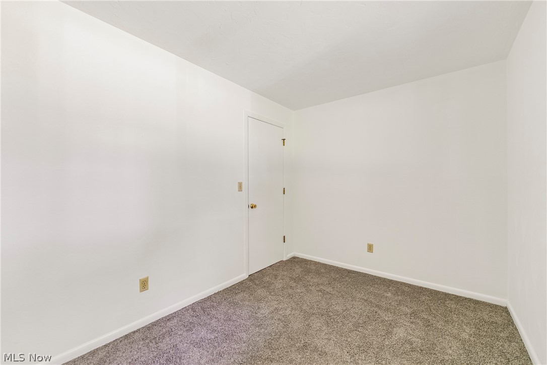 460 Long Street Amherst OH 44001