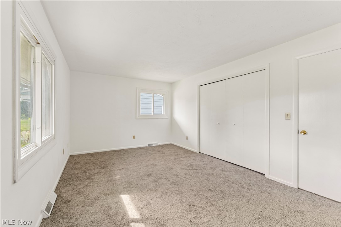 460 Long Street Amherst OH 44001