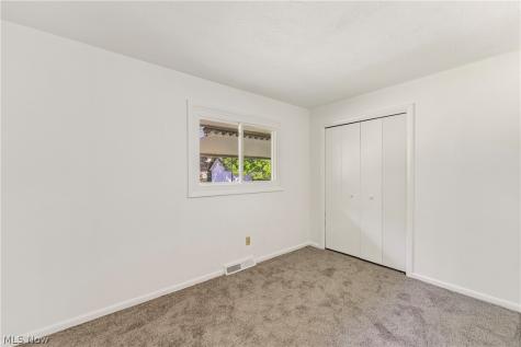 460 Long Street Amherst OH 44001