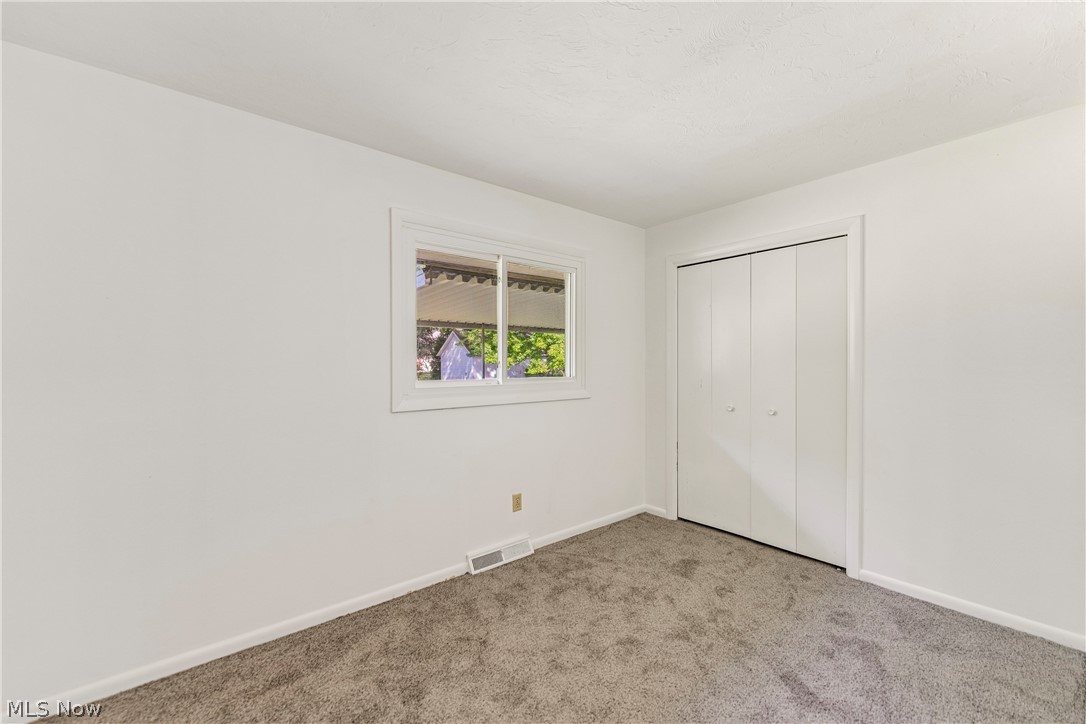460 Long Street Amherst OH 44001