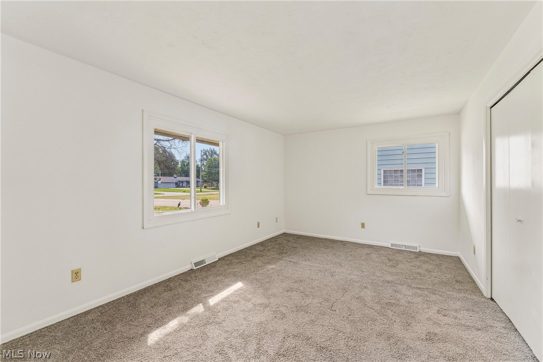460 Long Street Amherst OH 44001