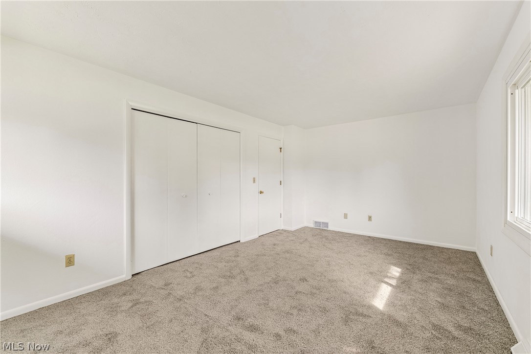 460 Long Street Amherst OH 44001
