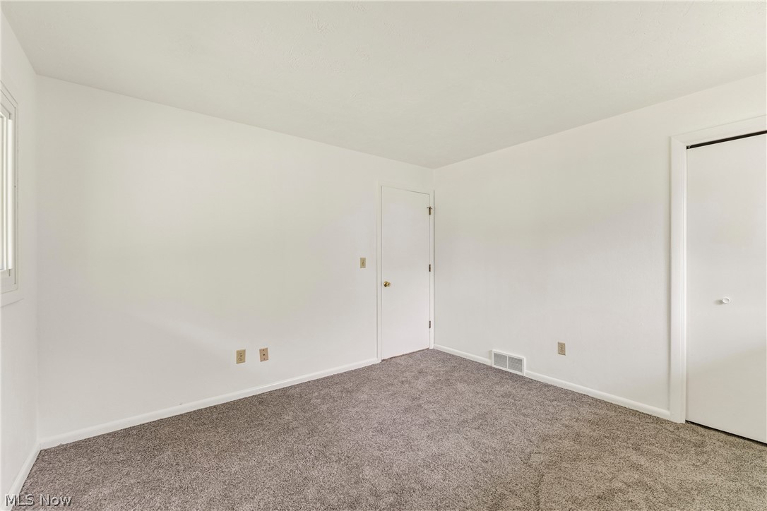 460 Long Street Amherst OH 44001