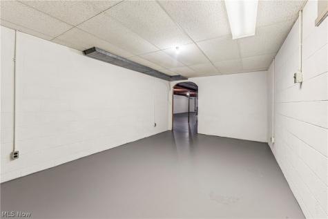 460 Long Street Amherst OH 44001