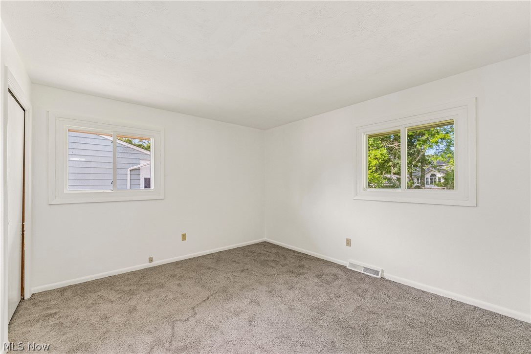 460 Long Street Amherst OH 44001