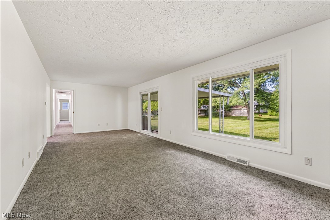 460 Long Street Amherst OH 44001