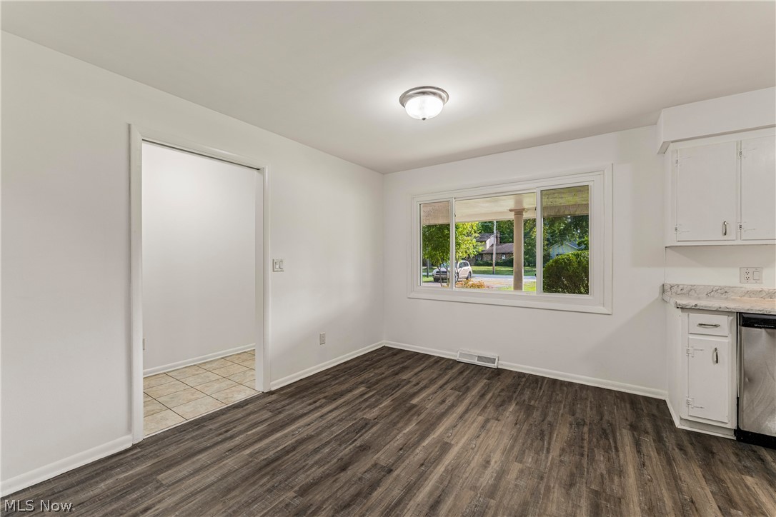 460 Long Street Amherst OH 44001