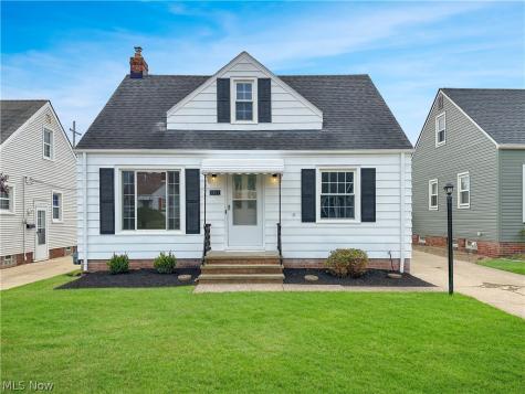 5811 Orchard Avenue Parma OH 44129