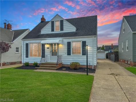 5811 Orchard Avenue Parma OH 44129