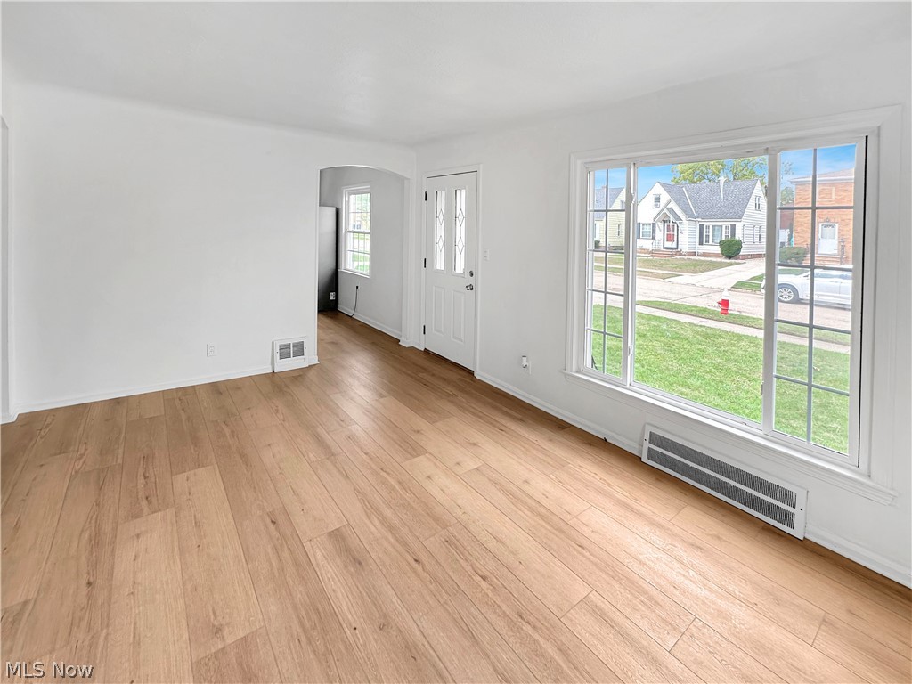 5811 Orchard Avenue Parma OH 44129