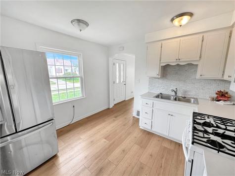 5811 Orchard Avenue Parma OH 44129