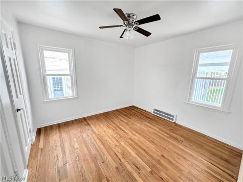 5811 Orchard Avenue Parma OH 44129