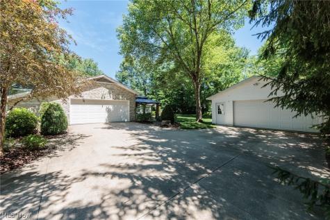 4511 Ranchwood Road Akron OH 44333