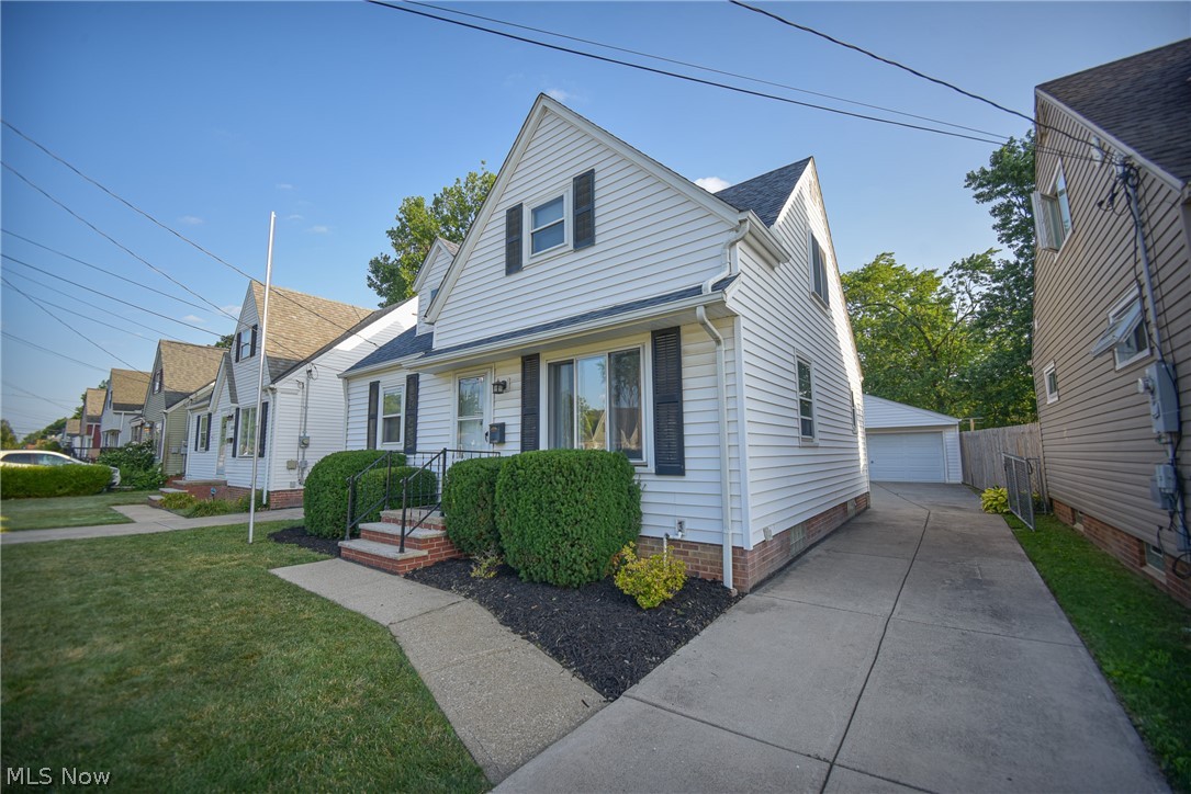 18400 Rockland Avenue Cleveland OH 44135
