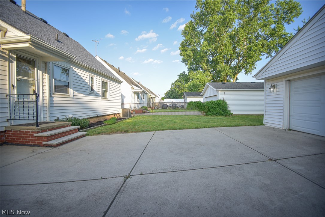 18400 Rockland Avenue Cleveland OH 44135
