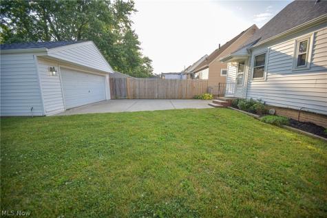 18400 Rockland Avenue Cleveland OH 44135